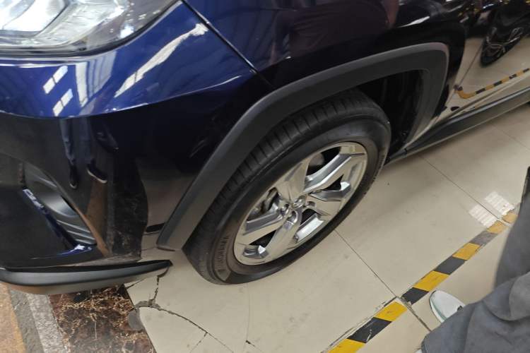Used Toyota RAV4 2022 2.0L CVT Two-Wheel Drive Fashion Plus Edition Left Front Wheel Hub