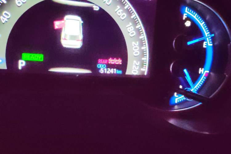 Used Toyota RAV4 2022 Dual-Engine 2.5L E-CVT Four-Wheel Drive Elite Plus Edition Odometer Close Up