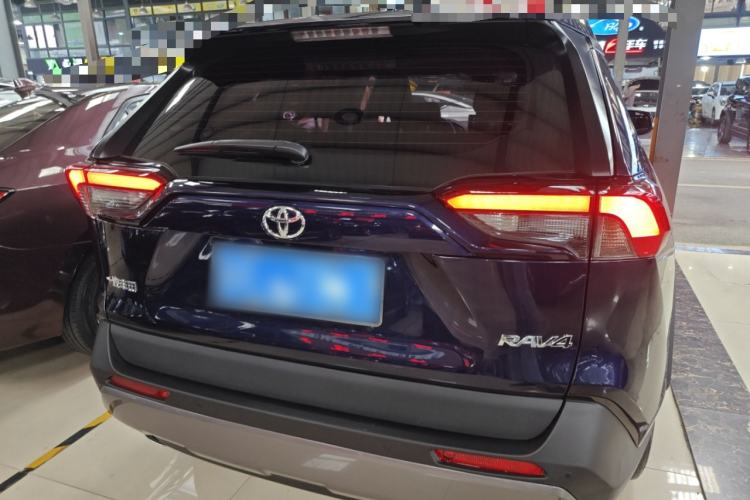 Used Toyota RAV4 2022 2.0L CVT Two-Wheel Drive Fashion Plus Edition Rear