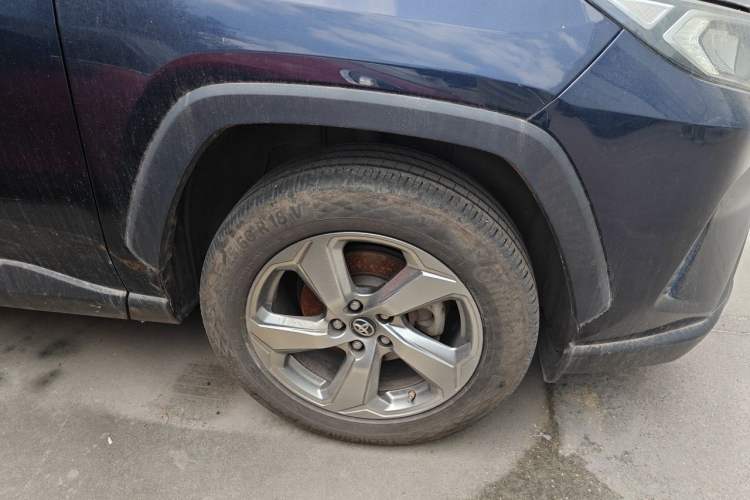 Used Toyota RAV4 2022 2.0L CVT Two-Wheel Drive Fashion Plus Edition Right Front Wheel Hub