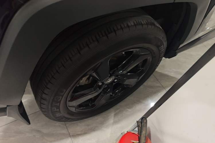 Used Toyota RAV4 2022 Dual-Engine 2.5L E-CVT Four-Wheel Drive Elite Plus Edition Right Rear Wheel Hub