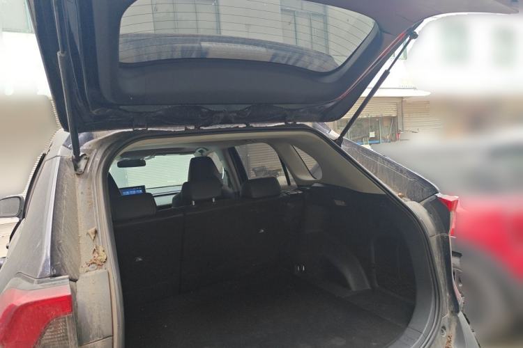 Used Toyota RAV4 2022 2.0L CVT Two-Wheel Drive Fashion Plus Edition Trunk