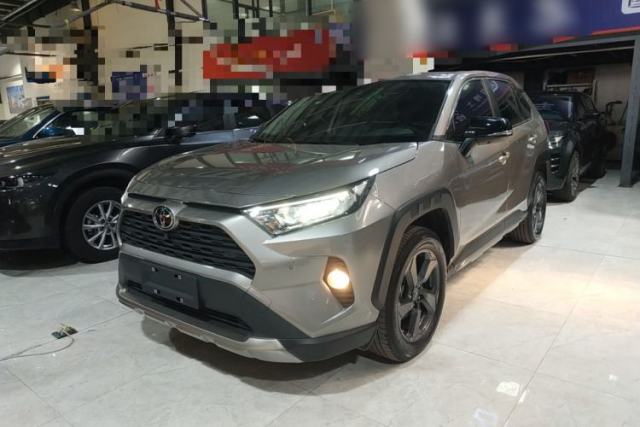 Used Toyota RAV4 2022 2.0L CVT 4x4 Style Plus Edition