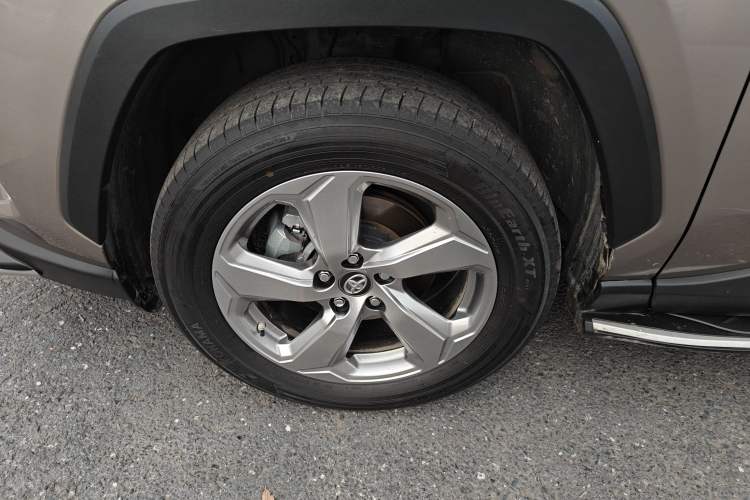 Used Toyota RAV4 2022 Dual-Engine 2.5L E-CVT Two-Wheel Drive Elite Edition Exterior 4