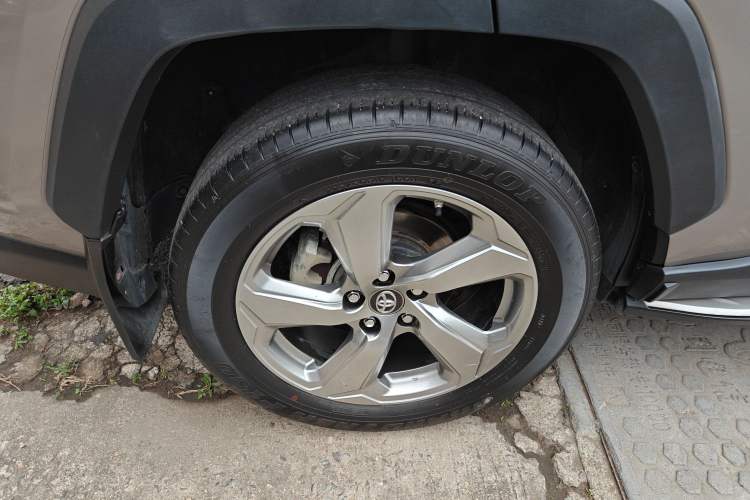 Used Toyota RAV4 2022 Dual-Engine 2.5L E-CVT Two-Wheel Drive Elite Edition Exterior 5