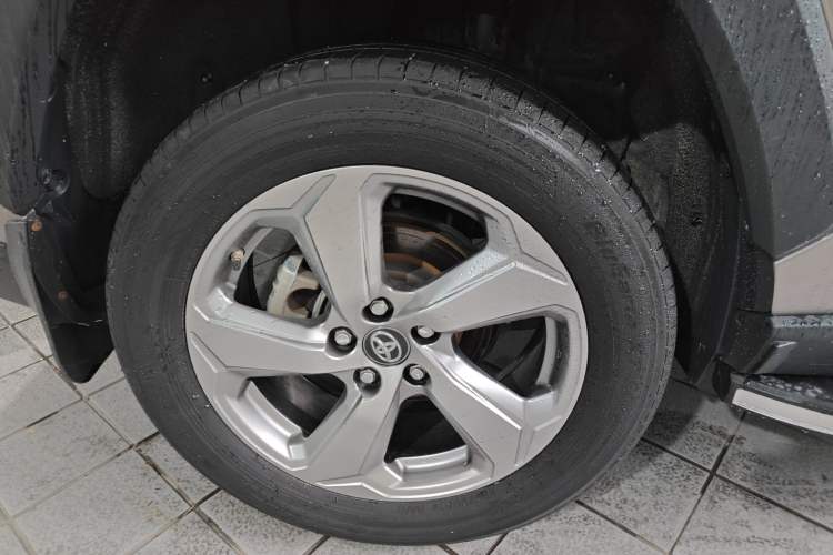 Used Toyota RAV4 2022 2.0L CVT Two-Wheel Drive Fashion Plus Edition Exterior 8