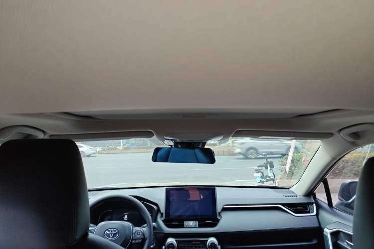 Used Toyota RAV4 2022 Dual-Engine 2.5L E-CVT Two-Wheel Drive Elite Edition Headliner