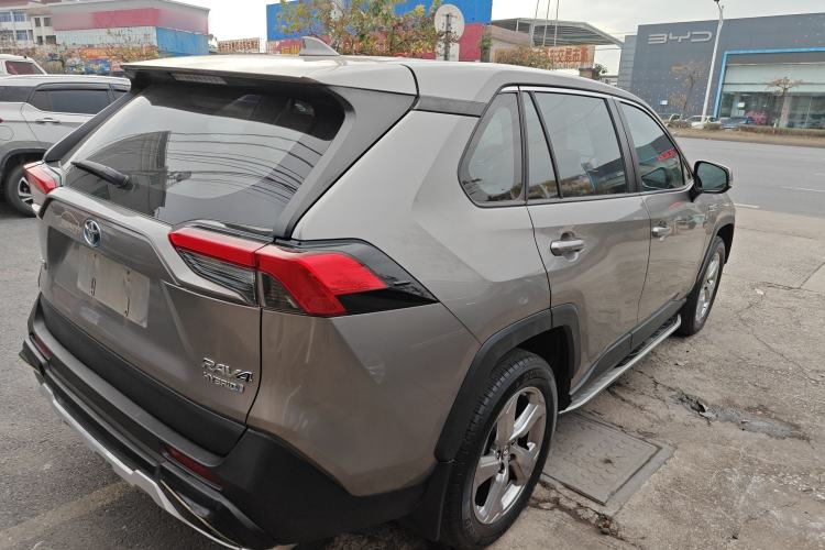 Used Toyota RAV4 2022 Dual-Engine 2.5L E-CVT Two-Wheel Drive Elite Edition Rear Right 45 Deg