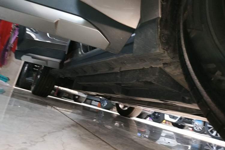 Used Toyota RAV4 2022 2.0L CVT 4x4 Style Plus Edition Right Side Sill