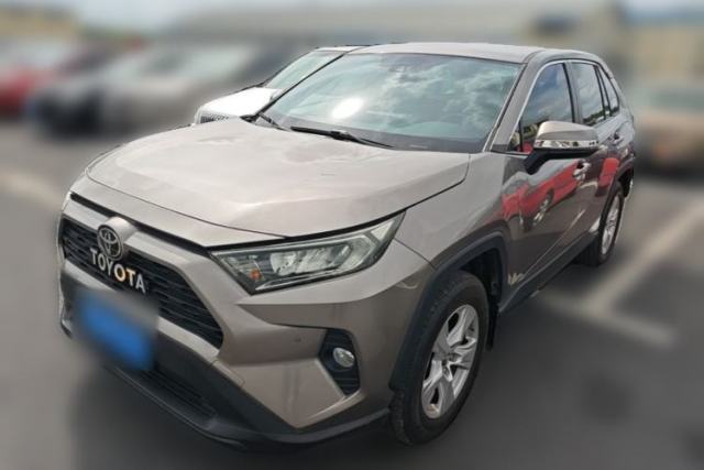 Ojetý Toyota RAV4 2022 2.0L CVT Two-Wheel Drive Urban Edition