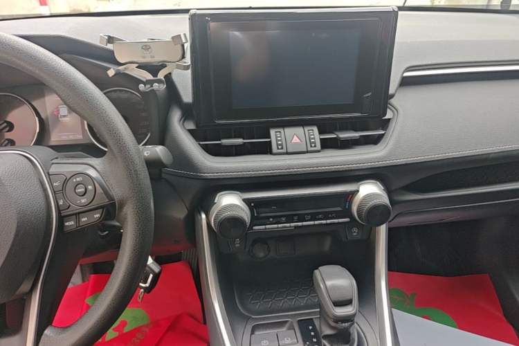 Used Toyota RAV4 2022 2.0L CVT Two-Wheel Drive Urban Edition Audio And AC Panel