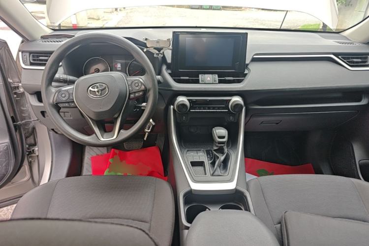 Used Toyota RAV4 2022 2.0L CVT Two-Wheel Drive Urban Edition Center Console