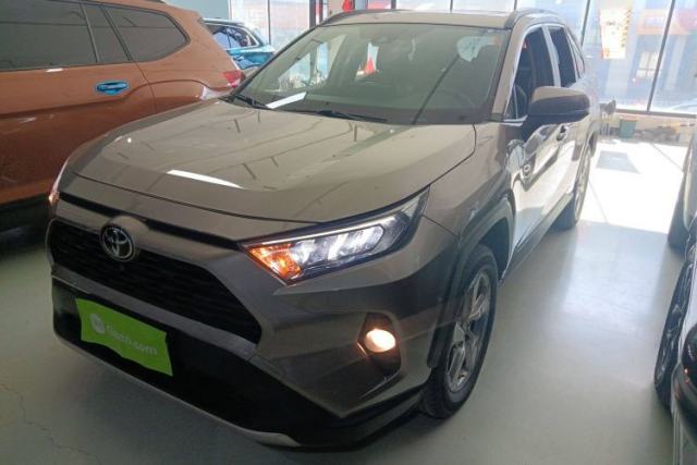 Used Toyota RAV4 2022 2.0L CVT Two-Wheel Drive Fashion Edition