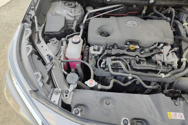 Used Toyota RAV4 2022 Dual-Engine 2.5L E-CVT Two-Wheel Drive Elite Edition Engine Bay Right