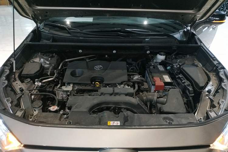 Used Toyota RAV4 2022 2.0L CVT 4x4 Style Plus Edition Engine Bay