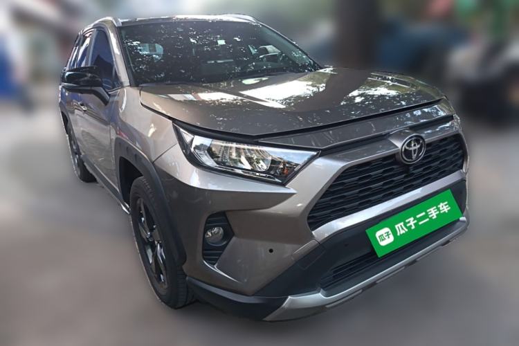 Used Toyota RAV4 2022 2.0L CVT 4x4 Fashion Edition Exterior 2