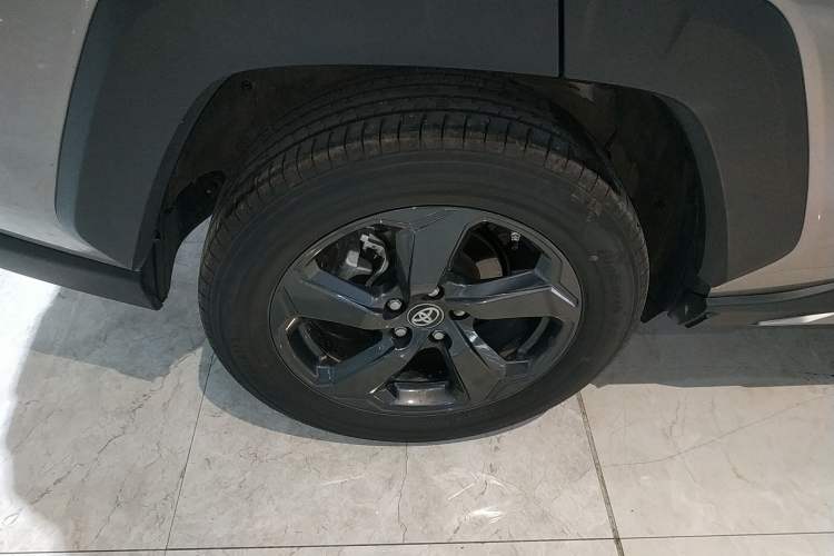Used Toyota RAV4 2022 2.0L CVT 4x4 Style Plus Edition Exterior 2