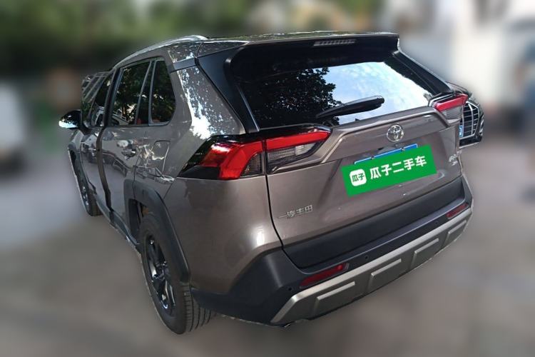Used Toyota RAV4 2022 2.0L CVT 4x4 Fashion Edition Exterior 3