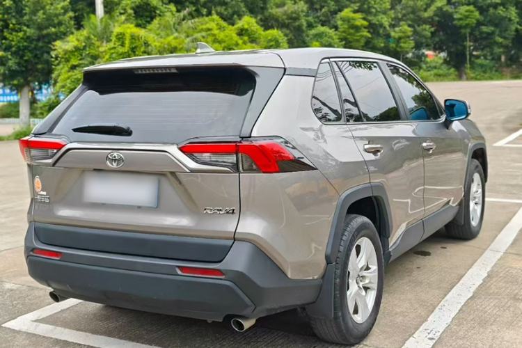Used Toyota RAV4 2022 2.0L CVT Two-Wheel Drive Urban Edition Exterior 3