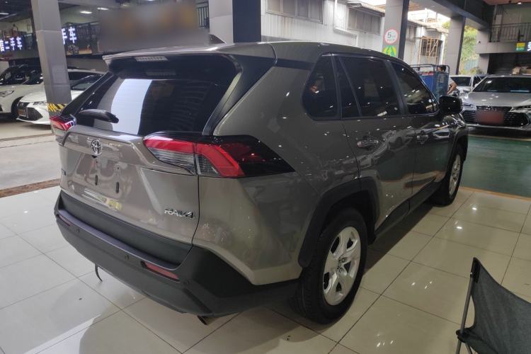 Used Toyota RAV4 2022 2.0L CVT Two-Wheel Drive Urban Edition Exterior 4