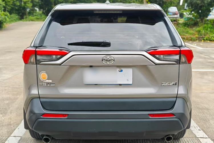Used Toyota RAV4 2022 2.0L CVT Two-Wheel Drive Urban Edition Exterior 5