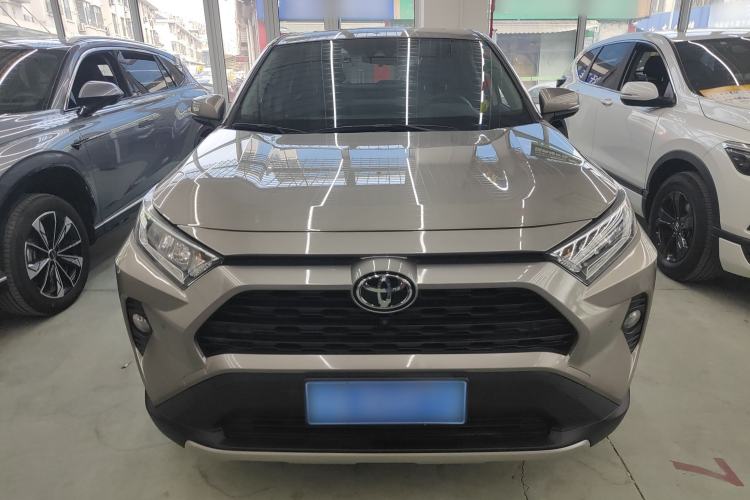 Used Toyota RAV4 2022 2.0L CVT Two-Wheel Drive Fashion Edition Front