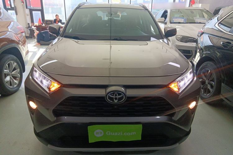 Used Toyota RAV4 2022 2.0L CVT Two-Wheel Drive Fashion Edition Front