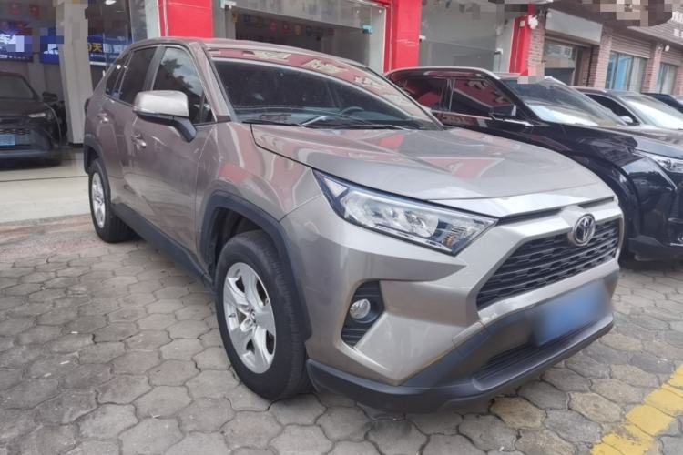 Used Toyota RAV4 2022 2.0L CVT Two-Wheel Drive Urban Edition Front Right 45 Deg