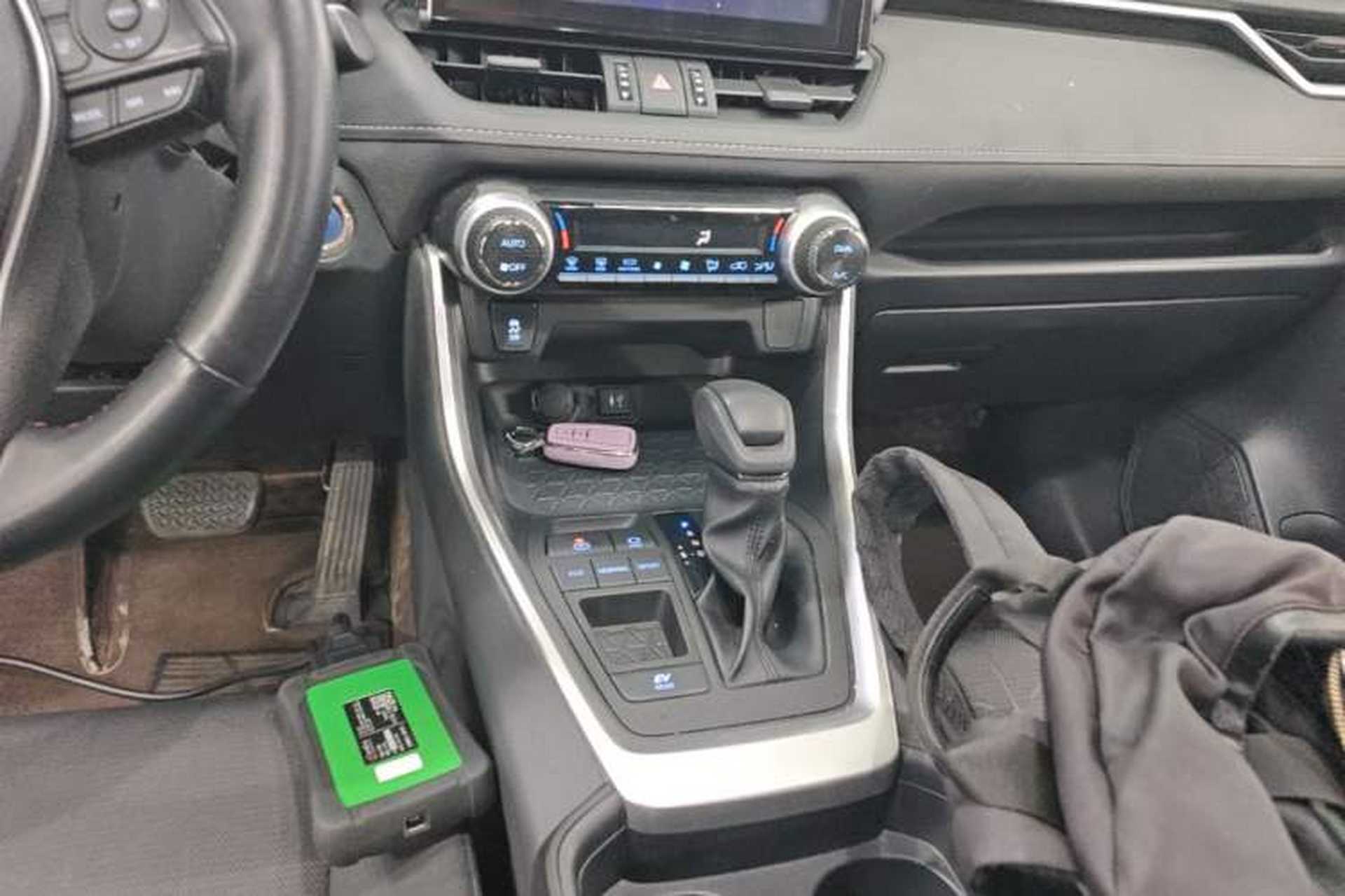 Used Toyota RAV4 2022 Dual-Engine 2.5L E-CVT Two-Wheel Drive Elite Edition Gear Lever