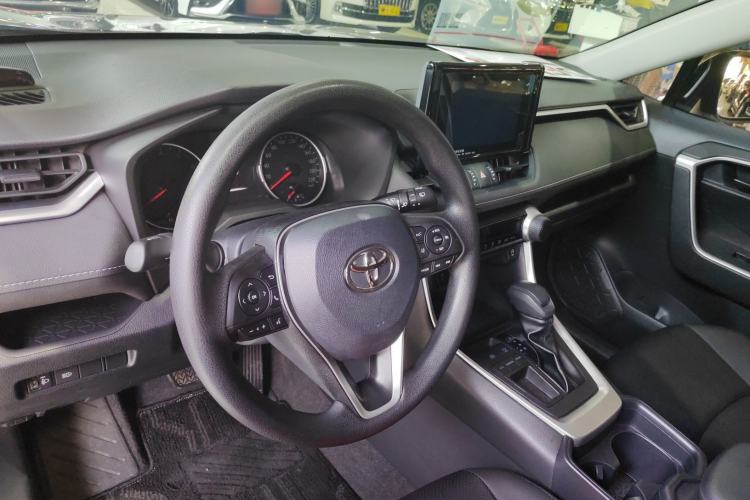 Used Toyota RAV4 2022 2.0L CVT Two-Wheel Drive Urban Edition Interior 2