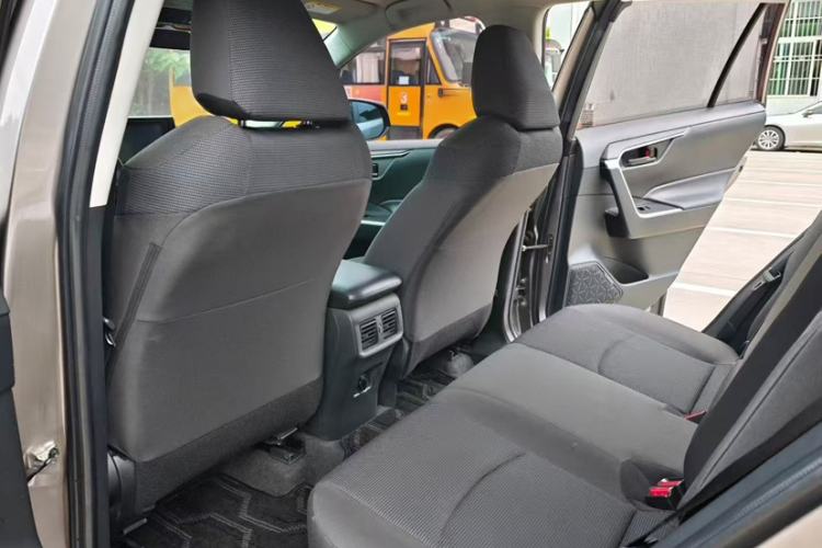 Used Toyota RAV4 2022 2.0L CVT Two-Wheel Drive Urban Edition Interior 3