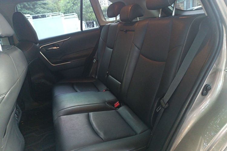 Used Toyota RAV4 2022 2.0L CVT 4x4 Fashion Edition Interior 4
