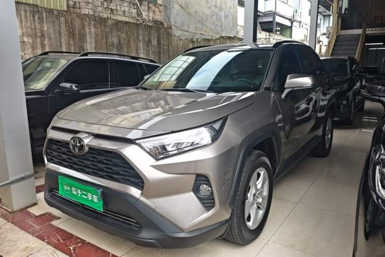 Used Toyota RAV4 2022 2.0L CVT Two-Wheel Drive Urban Edition Guazi used car, China used car export, Used car for sale, Used  cars, Cheapest cars for sale