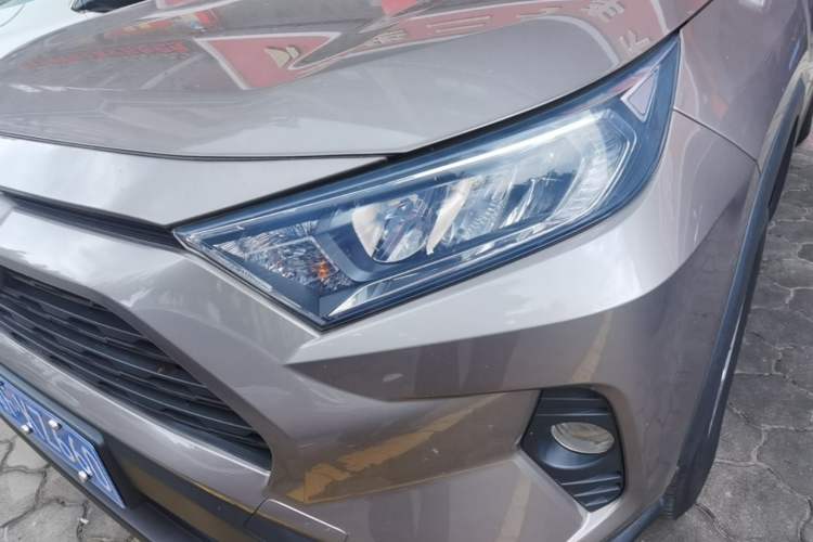 Used Toyota RAV4 2022 2.0L CVT Two-Wheel Drive Urban Edition Left Front Headlight