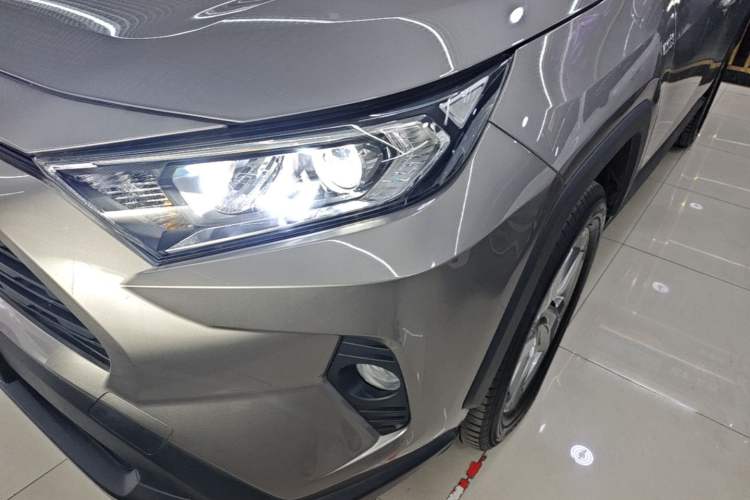 Used Toyota RAV4 2022 Dual-Engine 2.5L E-CVT Two-Wheel Drive Elite Edition Left Front Headlight