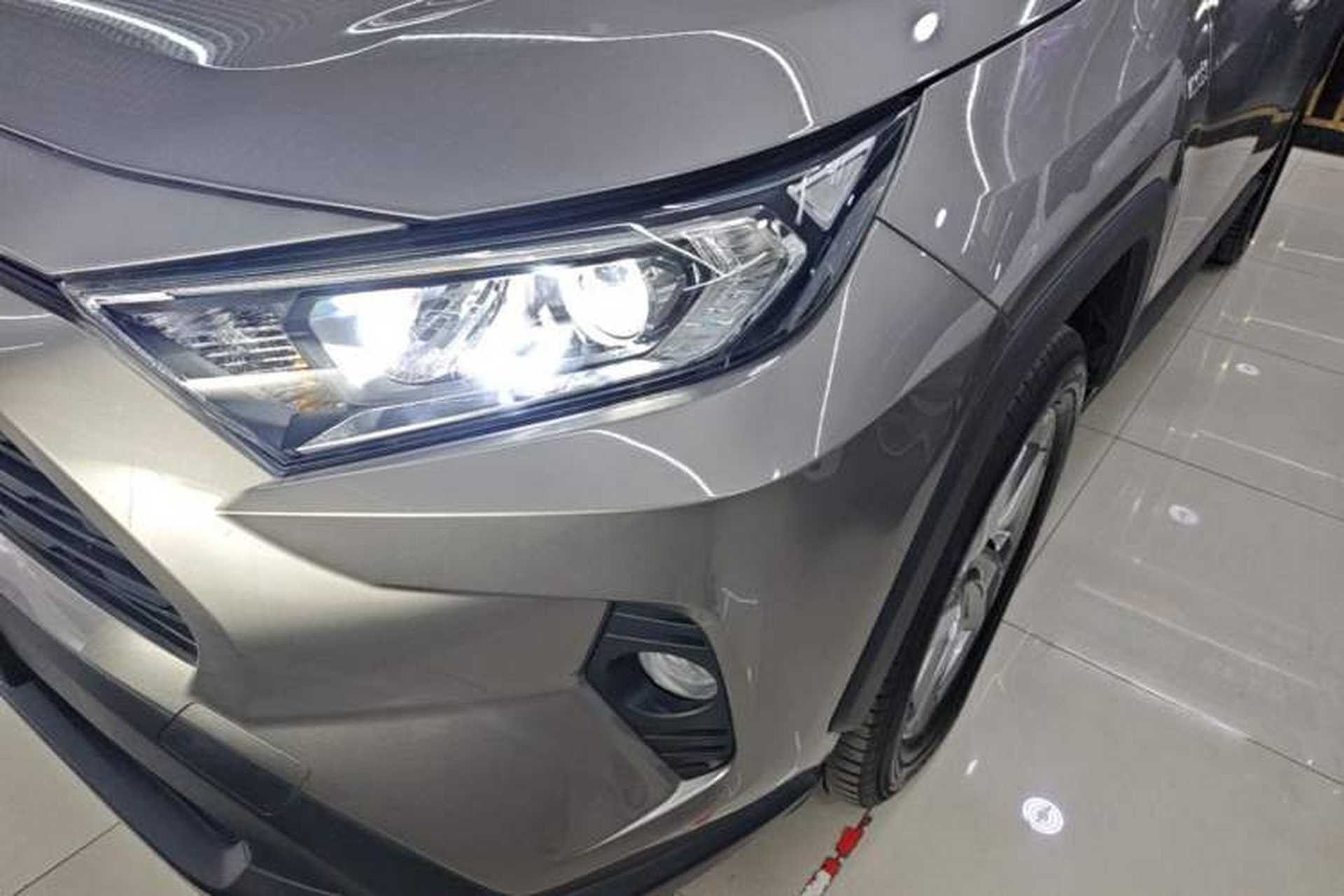 Used Toyota RAV4 2022 Dual-Engine 2.5L E-CVT Two-Wheel Drive Elite Edition Left Front Headlight
