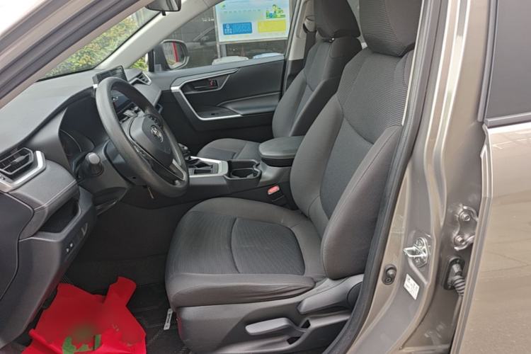 Used Toyota RAV4 2022 2.0L CVT Two-Wheel Drive Urban Edition Left Front Seat