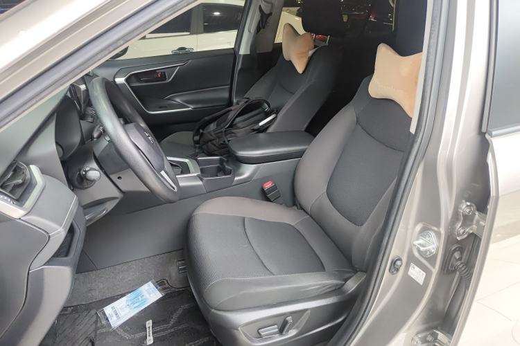 Used Toyota RAV4 2022 2.0L CVT Two-Wheel Drive Urban Edition Left Front Seat