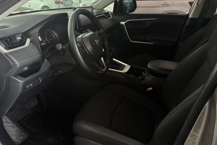 Used Toyota RAV4 2022 2.0L CVT Two-Wheel Drive Urban Edition Left Front Seat