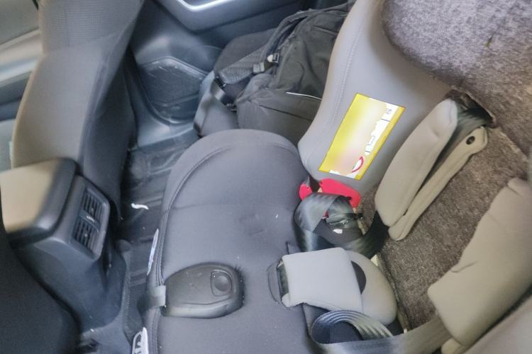 Used Toyota RAV4 2022 2.0L CVT Two-Wheel Drive Urban Edition Left Rear Seat