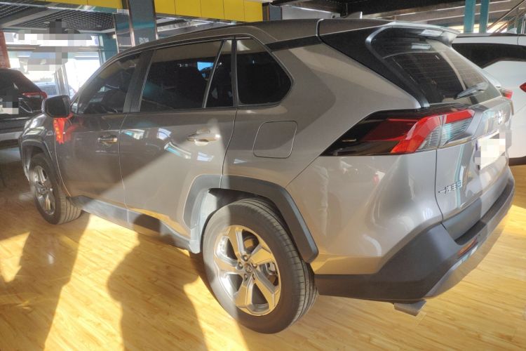 Used Toyota RAV4 2022 2.0L CVT Two-Wheel Drive Fashion Plus Edition Left Side