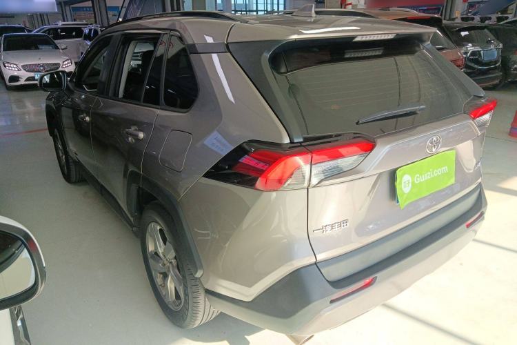 Used Toyota RAV4 2022 2.0L CVT Two-Wheel Drive Fashion Edition Left Side