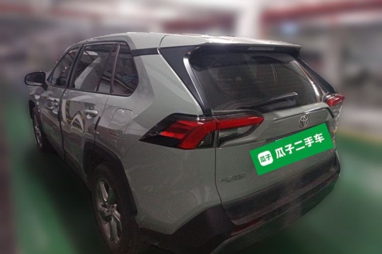 Used Toyota RAV4 2022 2.0L CVT Two-Wheel Drive Fashion Plus Edition Rear Left 45 Deg