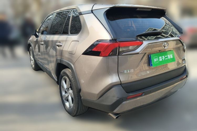 Used Toyota RAV4 2022 2.0L CVT Two-Wheel Drive Fashion Plus Edition Rear Left 45 Deg