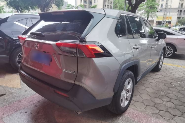 Used Toyota RAV4 2022 2.0L CVT Two-Wheel Drive Urban Edition Rear Right 45 Deg
