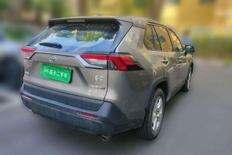 Used Toyota RAV4 2022 2.0L CVT Two-Wheel Drive Urban Edition Rear Right 45 Deg