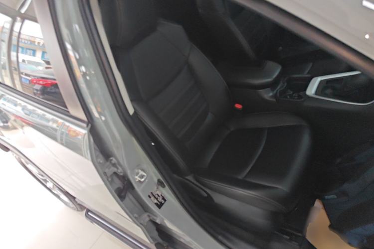 Used Toyota RAV4 2022 2.0L CVT Two-Wheel Drive Fashion Edition Right Front Seat