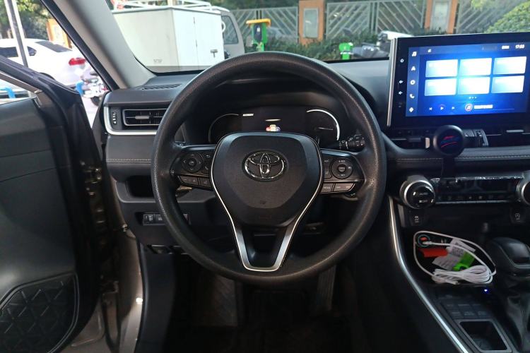 Used Toyota RAV4 2022 2.0L CVT 4x4 Fashion Edition Steering Wheel