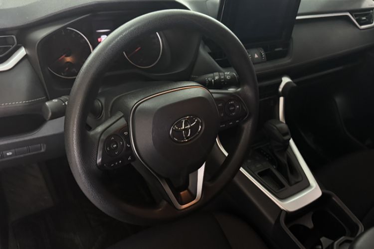 Used Toyota RAV4 2022 2.0L CVT Two-Wheel Drive Urban Edition Steering Wheel