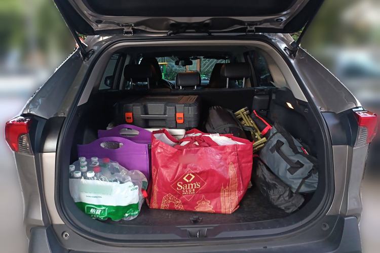 Used Toyota RAV4 2022 2.0L CVT 4x4 Fashion Edition Trunk